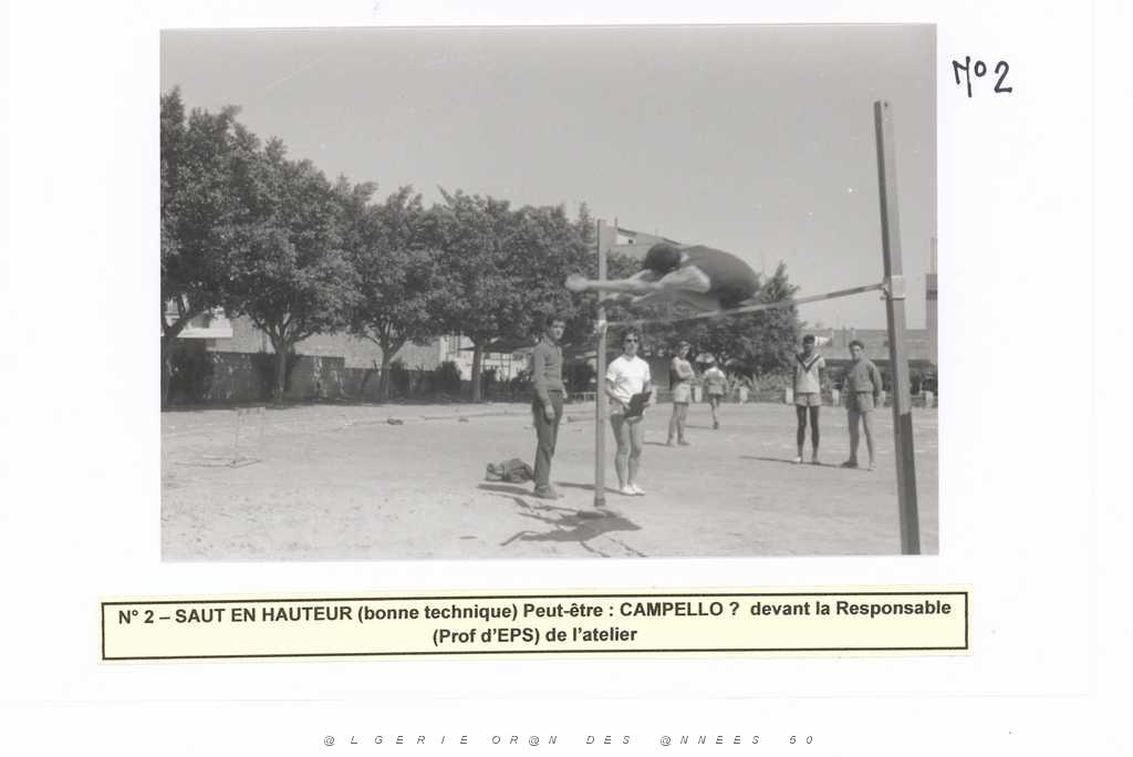 01 OSSU ORAN STADE MAGENTA 1958 1961 x0002.jpg